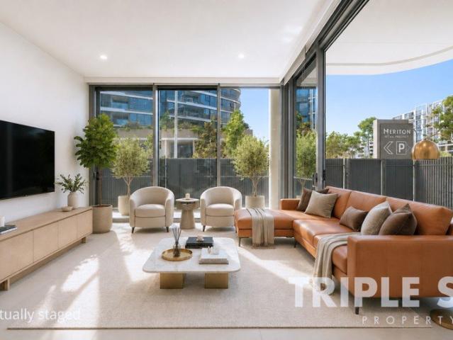 Stylish As New Three Bedroom Apartment in the Manet Building | Private Courtyard