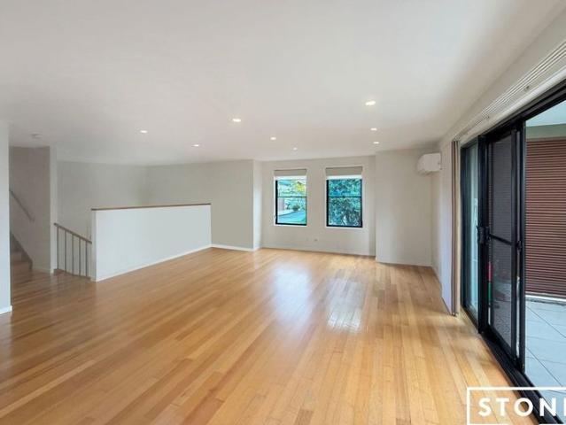 Stylish three bedroom home backing onto Safety Beach Golf Course