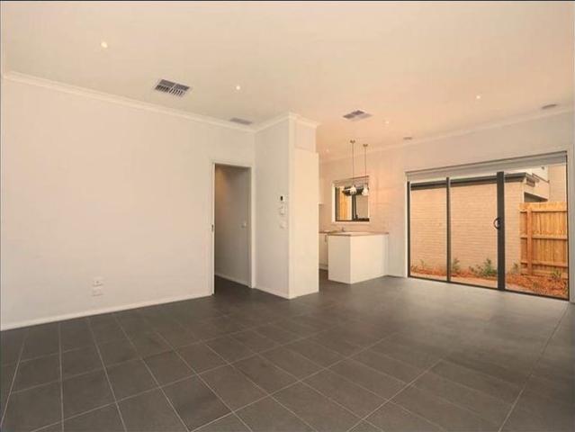 Stylish Three Bedroom Home in Convenient Lilydale Location