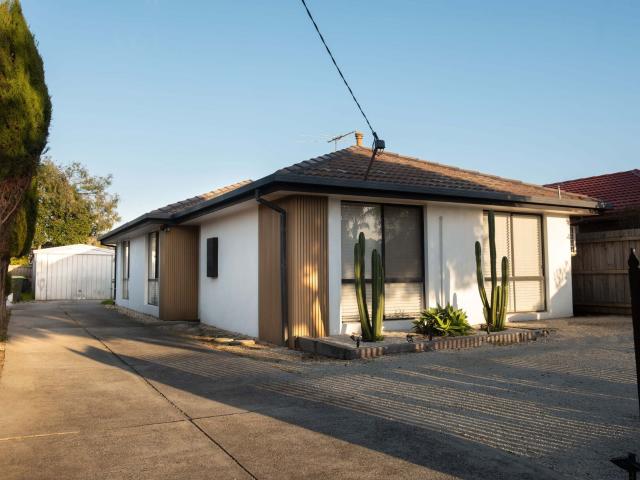 Stylish three bedroom property in convenient location