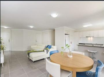Stylish Three Bedroom Townhouse Offering Comfort, Convenience & Lifestyle