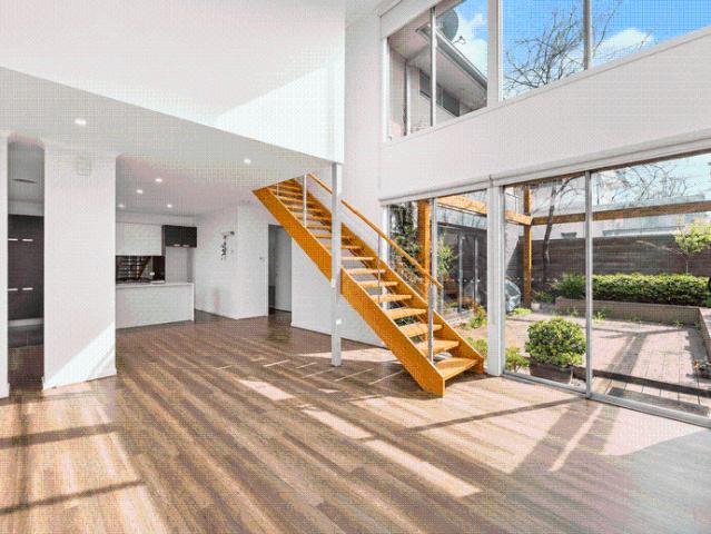 Stylish Three Bedroom Townhouse with Comfortable Living Spaces