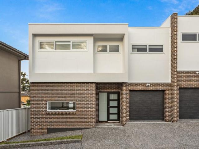 Stylish three bedroom townhouse