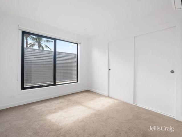 Stylish Three Bedroom Unit with Modern Comfort