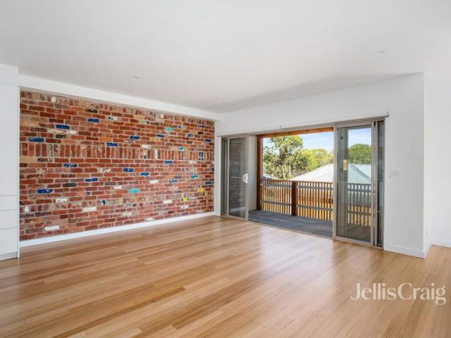 Stylish Three Storey Townhouse with Contemporary Living