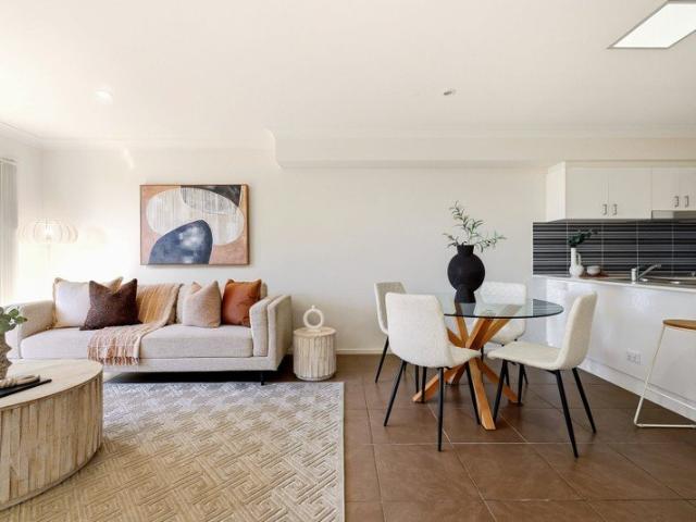 Stylish Three Storey Townhouse with Space, Lifestyle & Convenience