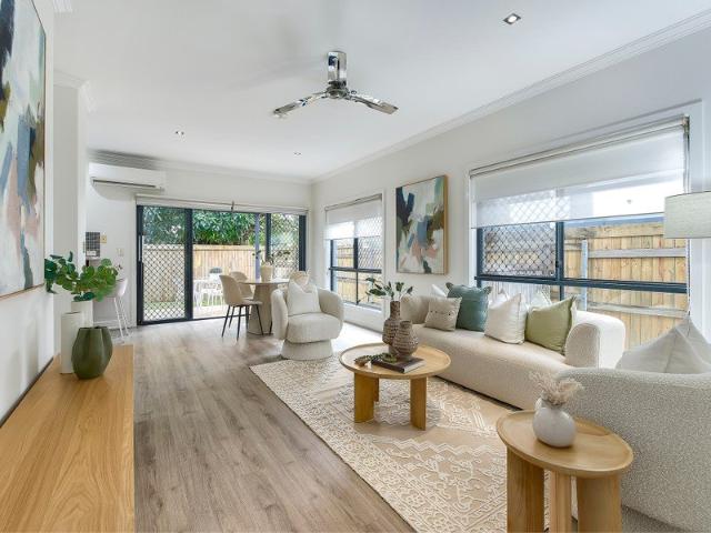 Stylish Townhome, Peaceful Pocket, Walk to Everything!