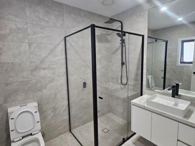 Stylish Townhouse – 3 Bedrooms | 2 Ensuites
