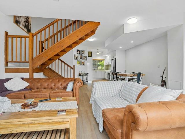 Stylish Townhouse Transformation from Top to Bottom
