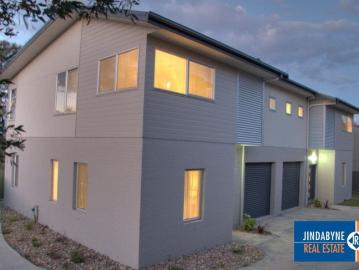 Jindabyne, Snowy River, Victoria - Balcony