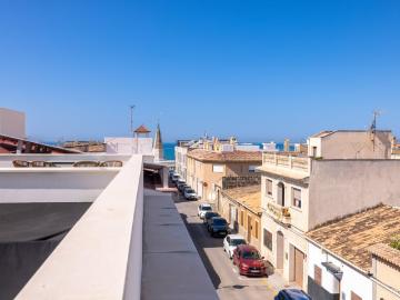 Stylish townhouse in Molinar