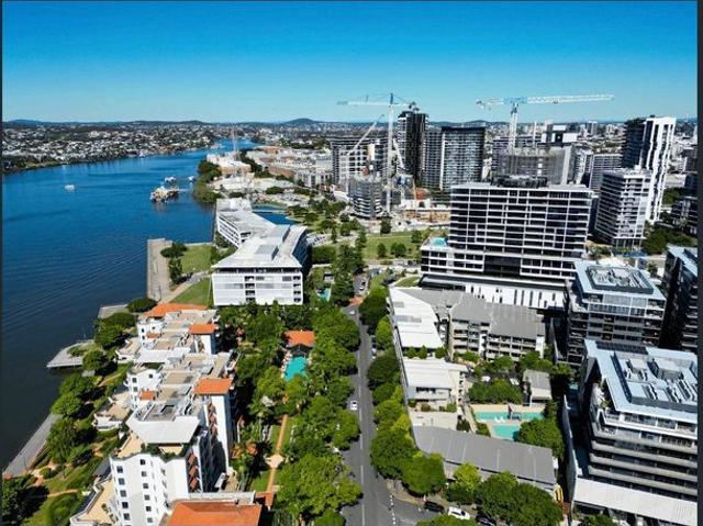 Stylish Townhouse in Newstead