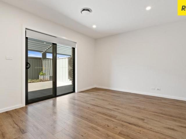 Stylish Townhouse in Prime Bruce Location