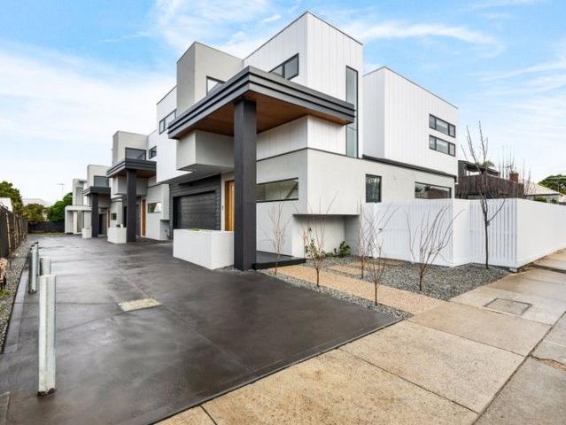 Stylish Townhouse Living