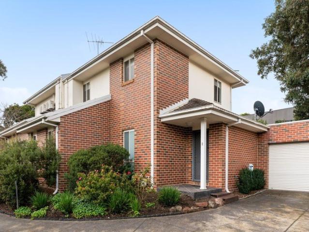 Stylish Townhouse Living in a Prime Berwick Location