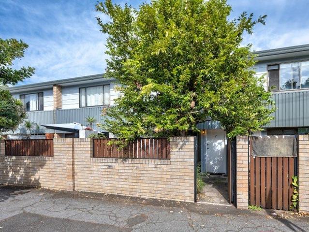 Stylish Townhouse Living in the Heart of Cooks Hill