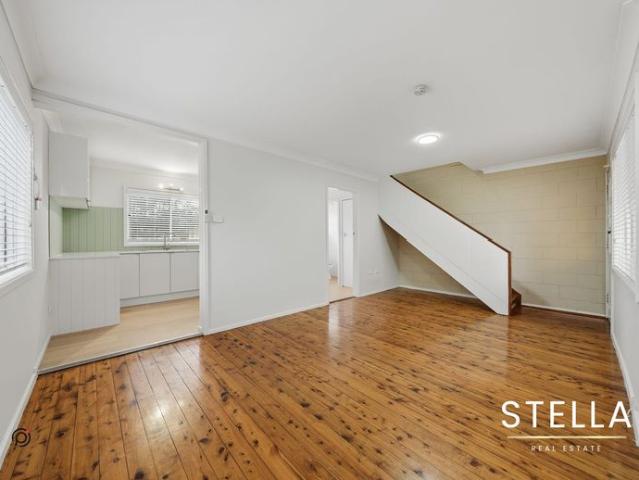 Stylish Townhouse Living in the Heart of Convenience