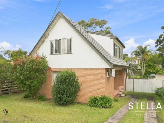 Stylish Townhouse Living in the Heart of Convenience