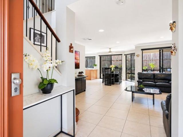 Stylish Townhouse Living in the Heart of Robina