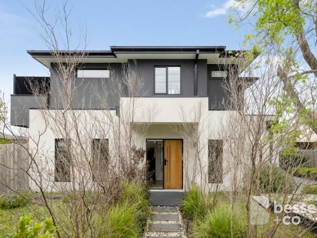 Stylish Townhouse Living with Generous Outdoor Space