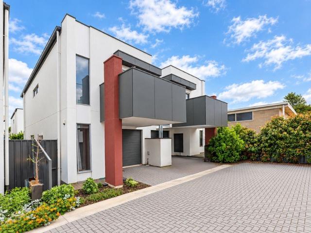 Stylish Townhouse Living with Space, Comfort and Convenience