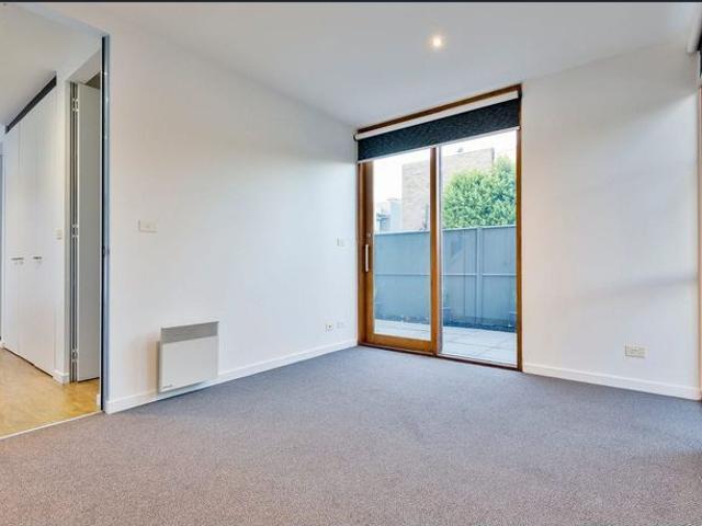 Stylish Townhouse Living within Edgewater Estate
