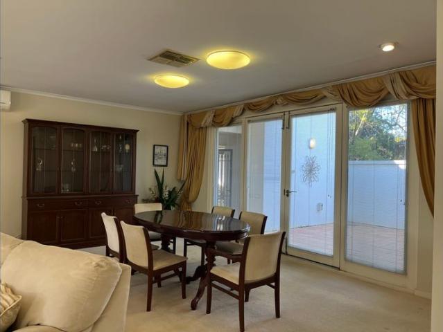 Stylish Townhouse Moments from Shepparton's CBD