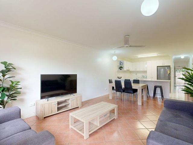 Stylish Unit Close to the city Fully Furnished