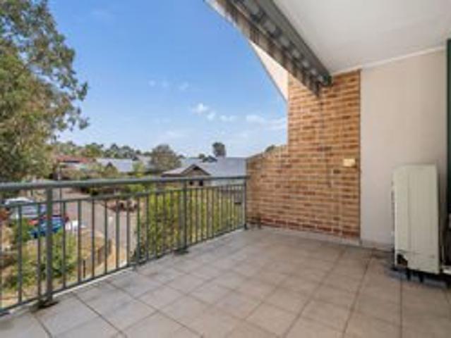 Stylish Upper Floor Living with Bushland Outlook
