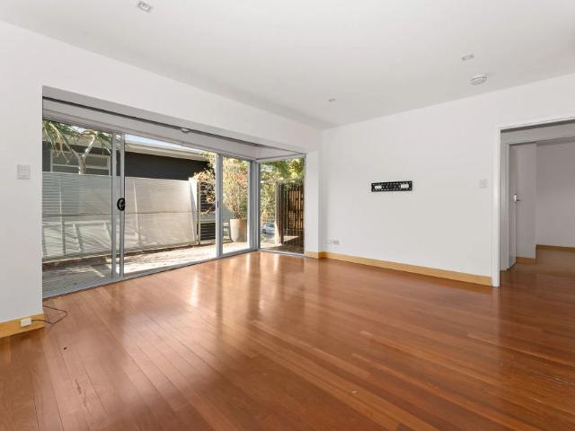 Stylish Upper Level Living in Prime Parkside Location