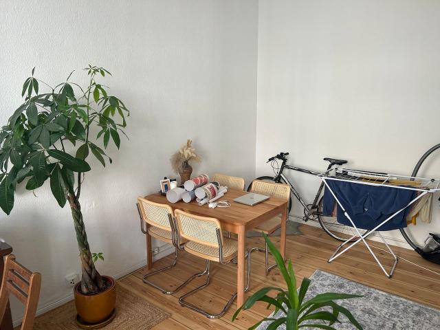 Stylish Urban Oasis with Dedicated Workspace Fully furnished, Berlin Amsterdam Apartments for Rent