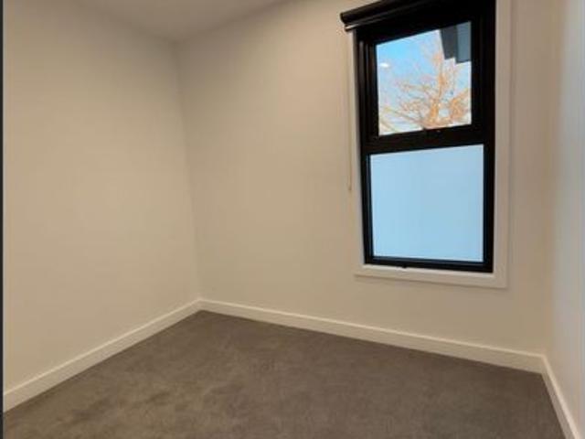 Stylish & Versatile Townhouse