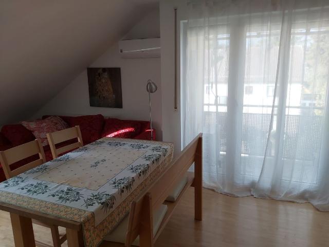Stylish, very bright / furnished 3 room apartment. WG suitable, Regensburg Amsterdam Apartments for Rent