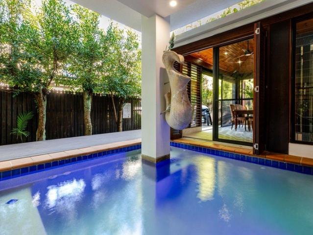 Stylish Villa in Premier Location!