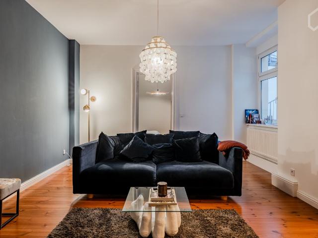Stylish 120 m² Apartment with Two Bedrooms and Two Bathrooms in Friedrichshain, Berlin Amsterdam Apartments for Rent