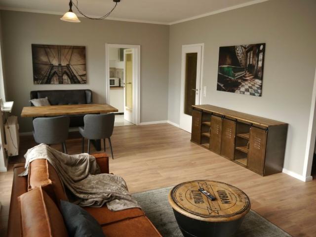 Stylish 1.5 room apartment next to Leibniz University Hannover – central city location with balcony, Hannover Amsterdam Apartments for Rent