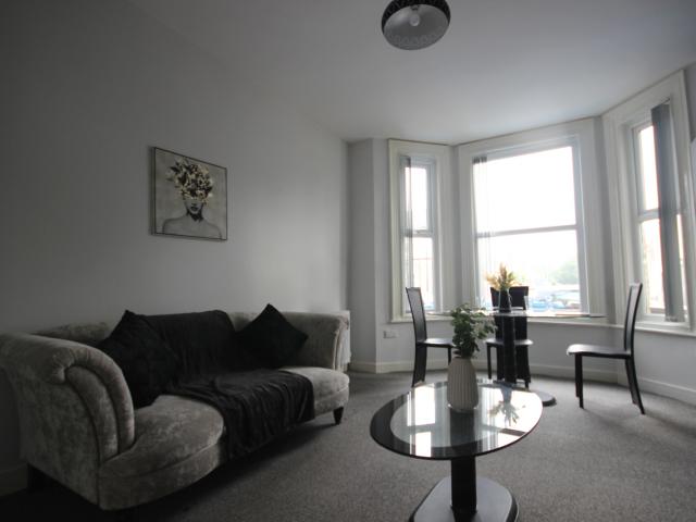 Stylish 1 Bed Furnished Apartment to Let