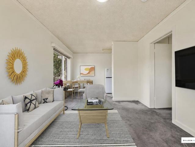 Stylish 1 Bedroom with Parking