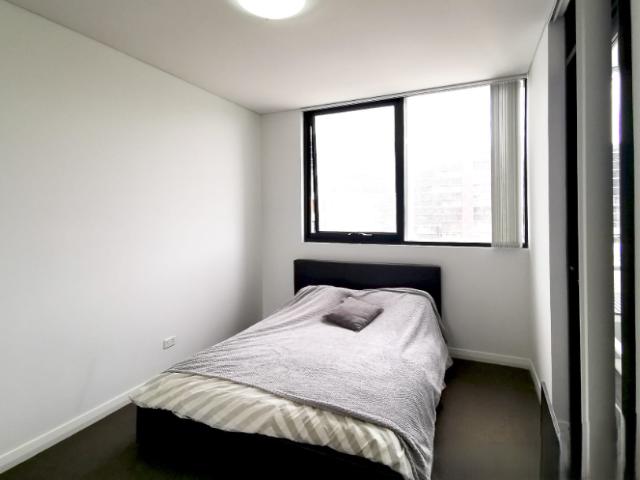 Stylish 1 Bedroom Apartment in a Convenient Rosebery Location