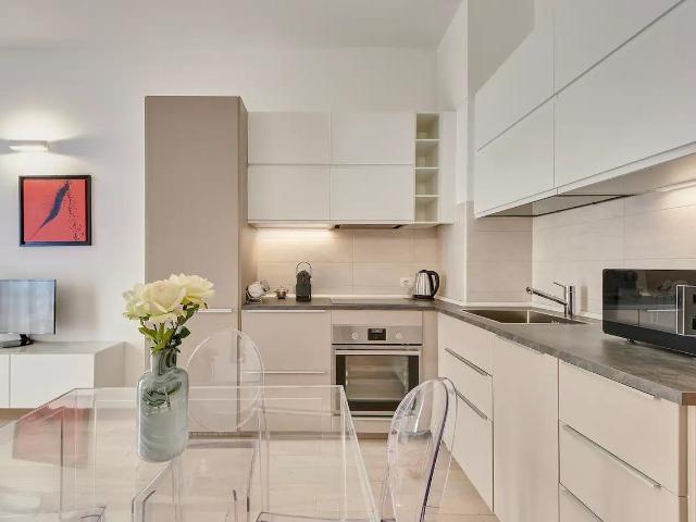 Stylish 1 Bedroom Apartment in the Heart of Köln, Koln Amsterdam Apartments for Rent