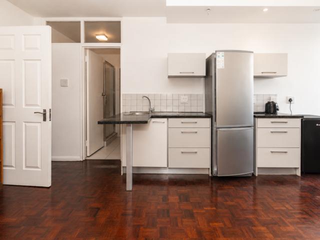 Stylish 1 Bedroom Apartment to Rent at 66 on Keerom | Cape Town City Centre