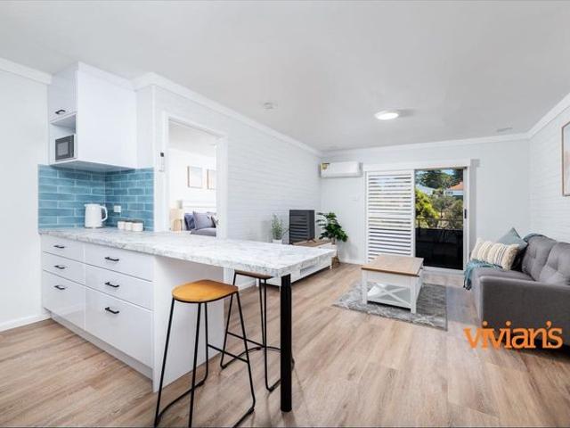 Stylish 1 Bedroom Fully Furnished & Equipped Unit