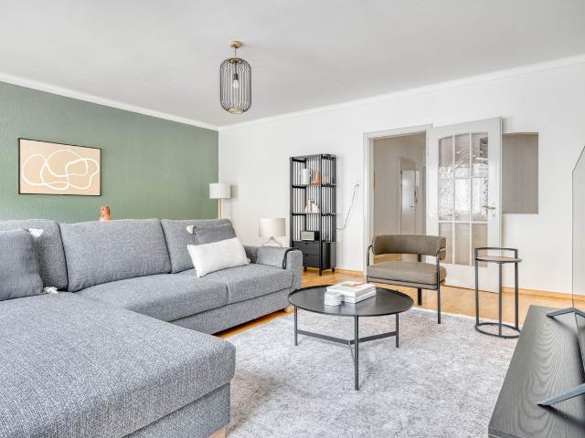 Stylish 1 Bedroom Furnished Apartment in Basel Vorstaedte, Basel Amsterdam Apartments for Rent