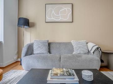 Stylish 1 Bedroom Furnished Apartment in Sankt Johann, Basel Amsterdam Apartments for Rent
