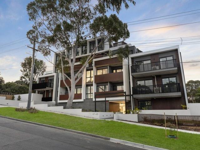 Stylish 1 Bedroom Home with Expansive Outdoor Space in Burwood