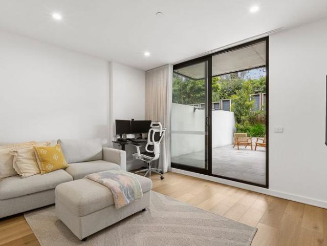 Stylish 1 Bedroom Home with Expansive Outdoor Space in Burwood