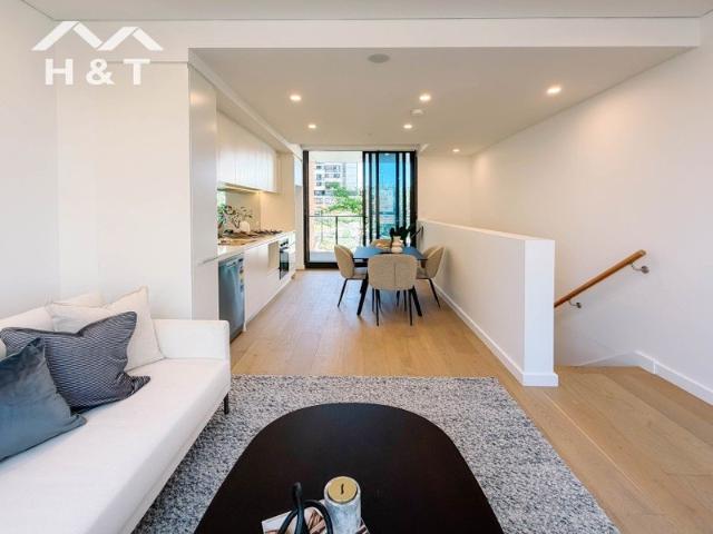 Stylish 1 Bedroom Split Level Apartment | Move in Ready