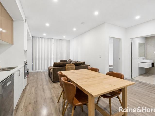Stylish 1 Bedroom + Study Apartment in a Prime Liverpool Location