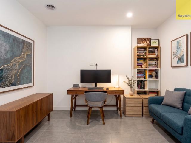 Stylish 1 Bedroom + Study Apartment in the Prestigious Chateau Complex