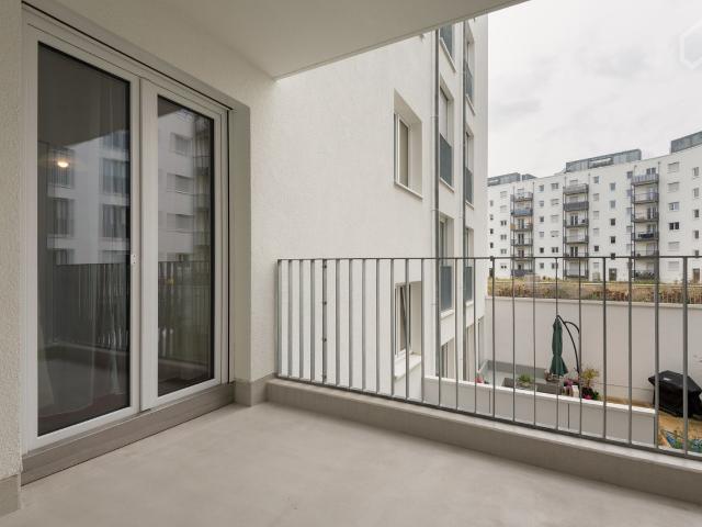 Stylish 2.5 Room Studio Apartment with Elegant Design!, Frankfurt Amsterdam Apartments for Rent